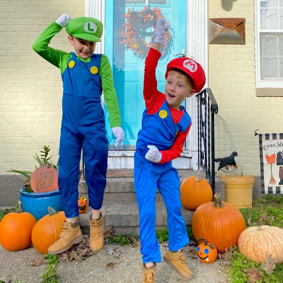 Meet your Posher, Cait - Picture 6 of 12